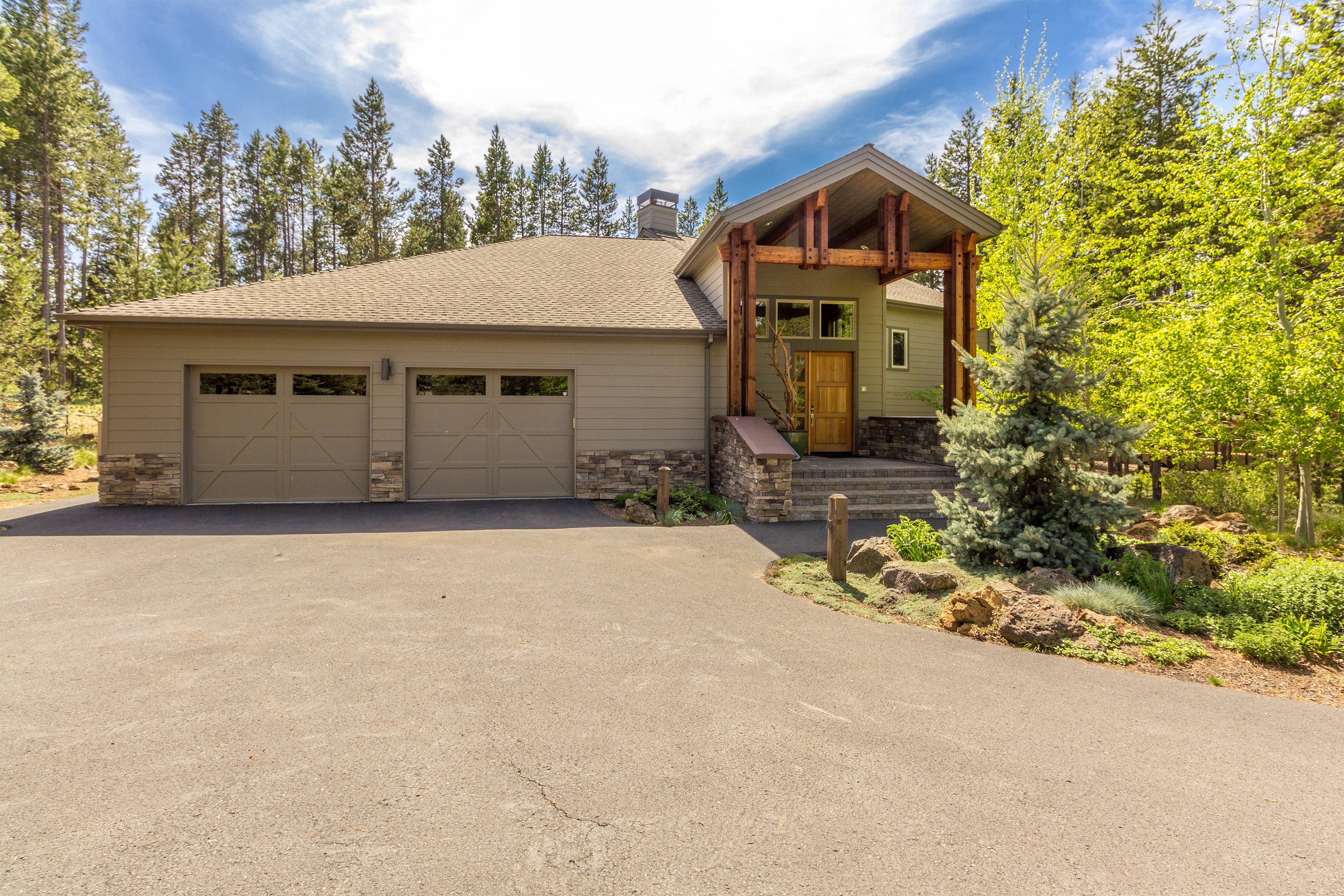 Browse Sunriver Oregon Vacation Rentals Bennington Properties